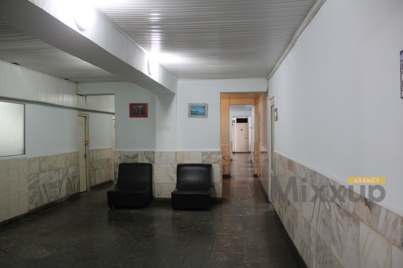 Paronyan St, Center, Yerevan, 5 Rooms Rooms,Office,Sale,Paronyan St,1,2120