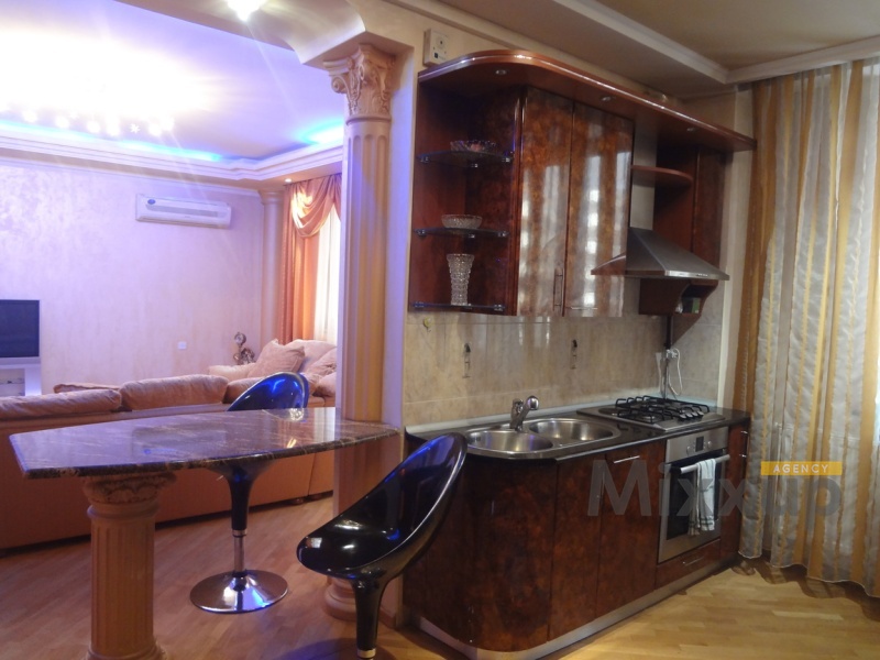Yekmalyan St, Center, Yerevan, 3 Սենիակների քանակ Սենիակների քանակ,1 BathroomBathrooms,Apartment,Վարձակալություն,Yekmalyan St,5,2205