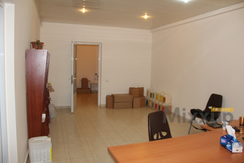 Saryan St, Center, Yerevan, 3 Rooms Rooms,Office,Rent,Saryan St,1,2249