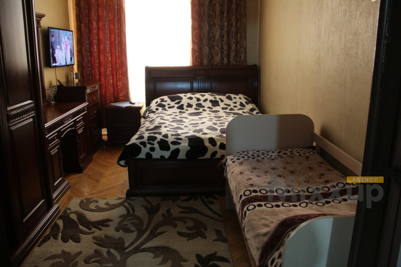 Khorenatsi St, Erebuni, Yerevan, 3 Սենյակների քանակ Սենյակների քանակ,1 BathroomԼոգասենյակ,Apartment,Sale,Khorenatsi St,2,2259