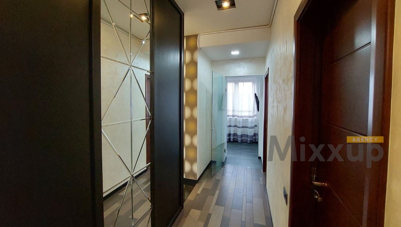 Hanrapetutyan St, Center, Yerevan, 6 Rooms Rooms,4 BathroomsBathrooms,Apartment,Sale,Hanrapetutyan St,5.6,2498