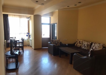 Mashtots Ave, Center, Yerevan, 3 Սենիակների քանակ Սենիակների քանակ,1 BathroomBathrooms,Apartment,Sale,Mashtots Ave,5,2641