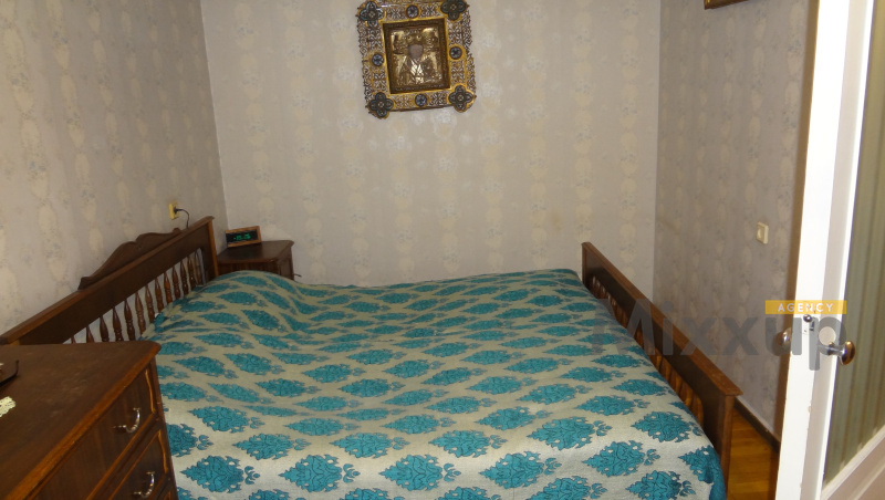 Mashtots Ave, Center, Yerevan, 5 Rooms Rooms,1 Bathroom Bathrooms,Apartment,Sale,Mashtots Ave,5,2779