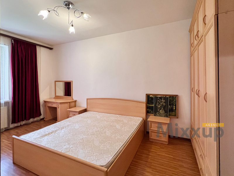 Parpetsi St, Center, Yerevan, 2 Սենյակների քանակ Սենյակների քանակ,1 BathroomԼոգասենյակ,Apartment,Վարձակալություն,Parpetsi St,3,2910