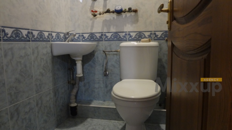 Parpetsi St, Center, Yerevan, 3 Rooms Rooms,1 Bathroom Bathrooms,Apartment,Rent,Parpetsi St,6,2914