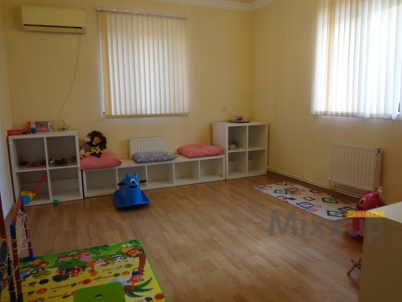 Argishti St, Center, Yerevan, 4 Bedrooms Bedrooms, 5 Rooms Rooms,1 Bathroom Bathrooms,Villa,Sale,Argishti St ,3000