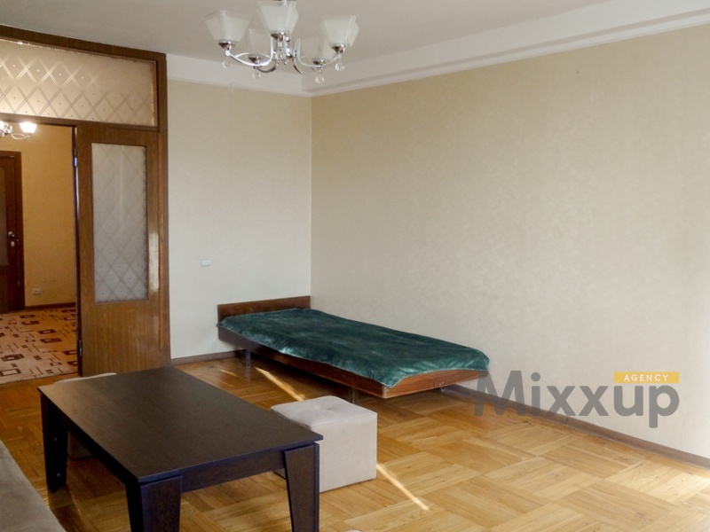 Parpetsi St, Center, Yerevan, 2 Rooms Rooms,1 Bathroom Bathrooms,Apartment,Rent,Parpetsi St,10,3113