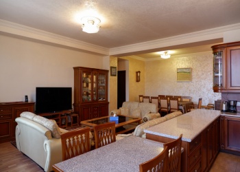Charents St, Center, Yerevan, 3 Rooms Rooms,1 BathroomBathrooms,Apartment,Rent,Charents St,6,3126
