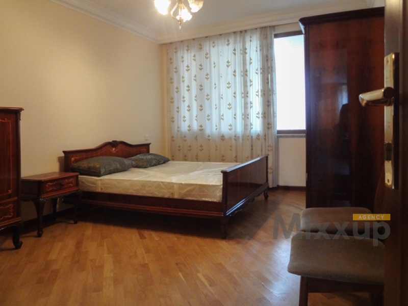 Koghbatsi St, Center, Yerevan, 3 Rooms Rooms,1 Bathroom Bathrooms,Apartment,Rent,Koghbatsi St,5,3127