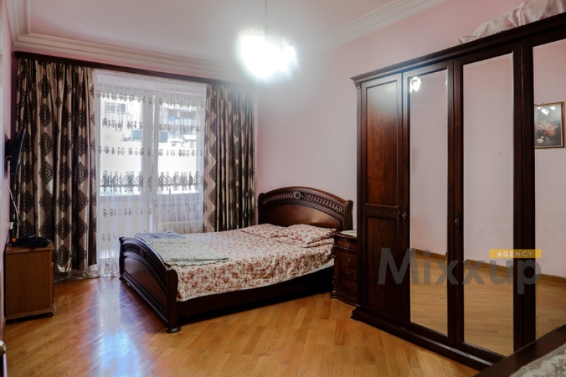 Amiryan St, Center, Yerevan, 5 Комнаты Комнаты,1 ВаннаяВанные,Apartment,Аренда,Amiryan St,4,3152