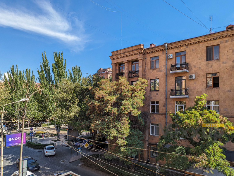 Tamanyan St, Center, Yerevan, 3 Սենյակների քանակ Սենյակների քանակ,1 BathroomԼոգասենյակ,Apartment,Վարձակալություն,Tamanyan St,3,3335