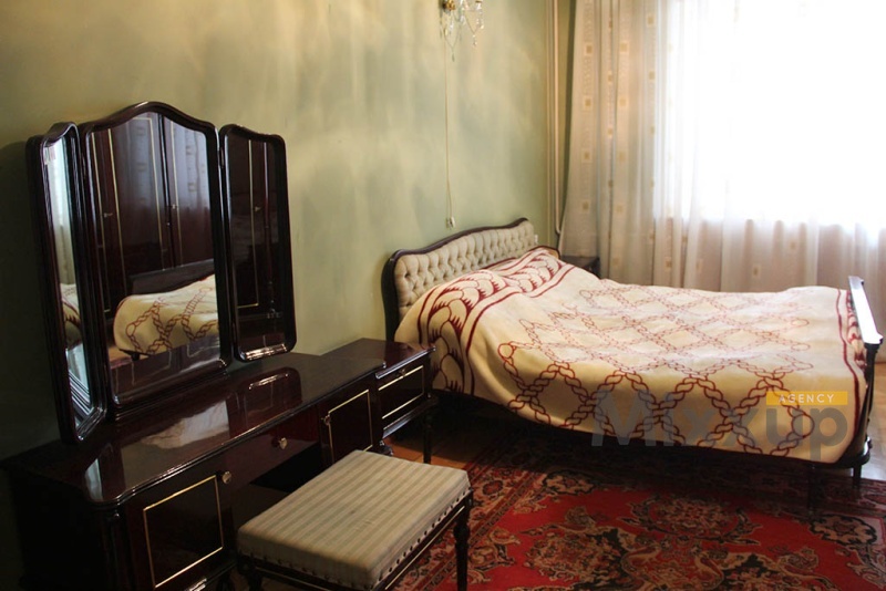 Kajaznuni St, Center, Yerevan, 6 Bedrooms Bedrooms, 13 Սենիակների քանակ Սենիակների քանակ,4 BathroomsBathrooms,Villa,Sale,Kajaznuni St,1180