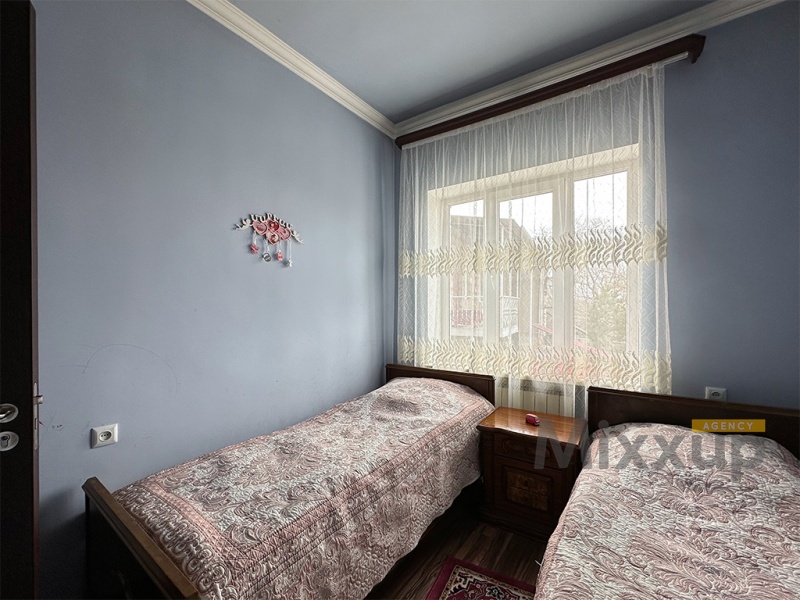 Marshal Khudyakov 5th lane, Avan, Yerevan, 5 Bedrooms Bedrooms, 7 Rooms Rooms,2 BathroomsBathrooms,Villa,Sale,Marshal Khudyakov 5th lane,3431