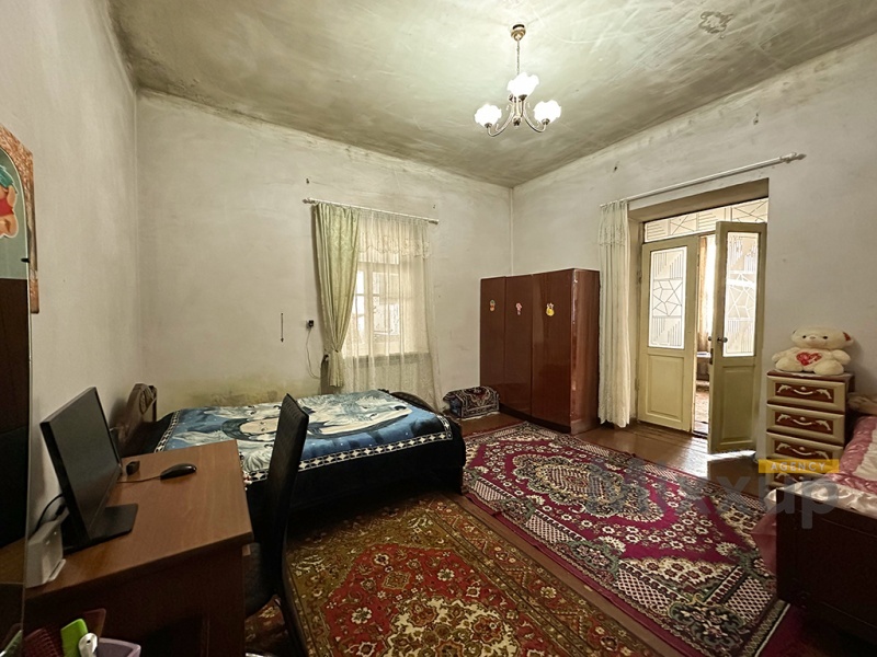 Avan 5th St, Avan, Yerevan, 6 Bedrooms Bedrooms, 9 Rooms Rooms,2 BathroomsBathrooms,Villa,Sale,Avan 5th St,3433