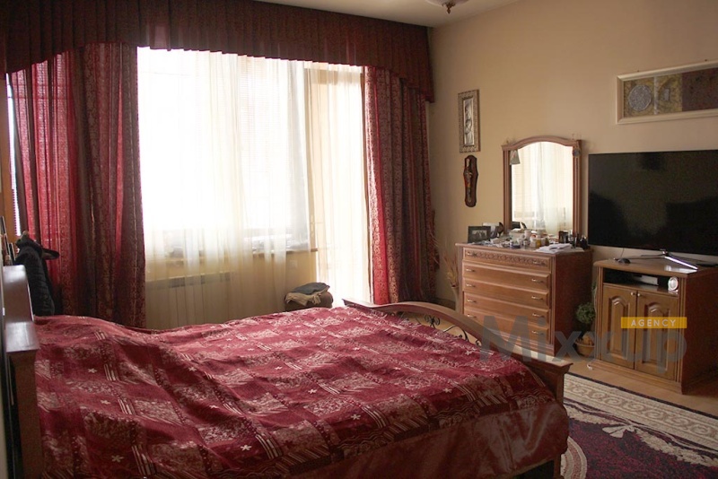 Verin Antarayin St, Center, Yerevan, 6 Спальня Спальня, 10 Комнаты Комнаты,8 ВанныеВанные,Villa,Аренда,Verin Antarayin St,1189