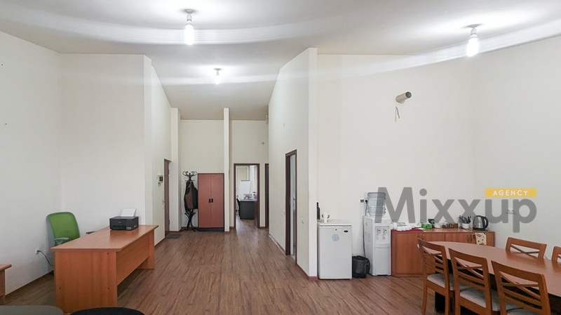 Verin Antarayin St, Center, Yerevan, 3 Rooms Rooms,2 BathroomsBathrooms,Apartment,Sale,Verin Antarayin St,6,3538