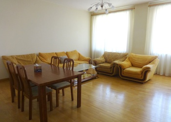 Paronyan St, Center, Yerevan, 2 Rooms Rooms,1 Bathroom Bathrooms,Apartment,Rent,Paronyan St,8,1221