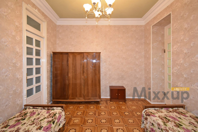 Tigran Mets Ave, Center, Yerevan, 4 Rooms Rooms,1 Bathroom Bathrooms,Apartment,Rent,Tigran Mets Ave,3,3914
