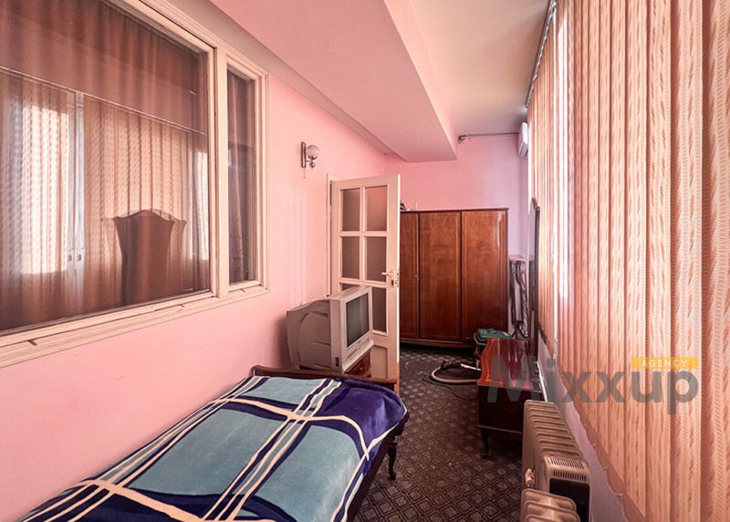 Sayat-Nova St, Center, Yerevan, 2 Rooms Rooms,1 Bathroom Bathrooms,Apartment,Rent,Sayat-Nova St,7,4332