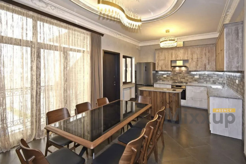 Kajaznuni St, Center, Yerevan, 4 Bedrooms Bedrooms, 6 Rooms Rooms,3 BathroomsBathrooms,Villa,Rent,Kajaznuni St,4371