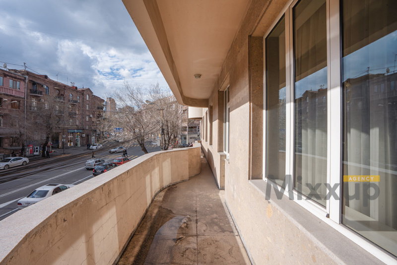 Paronyan St, Center, Yerevan, 2 Rooms Rooms,1 Bathroom Bathrooms,Apartment,Rent,Paronyan St,2,4372