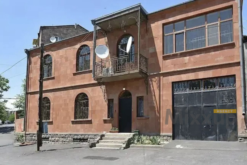 Gogol St, Qanaqer-Zeytun, Yerevan, 5 Bedrooms Bedrooms, 8 Rooms Rooms,3 BathroomsBathrooms,Villa,Rent,Gogol St,4404