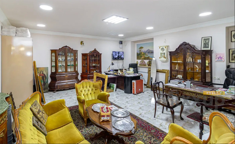 Hanrapetutyan St, Center, Yerevan, 2 Rooms Rooms,Retail,Rent,Hanrapetutyan St,1,4414