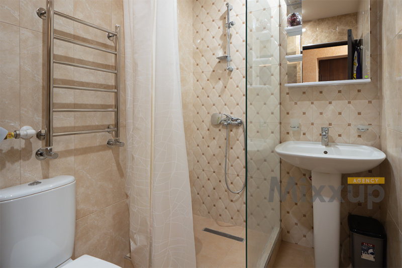 Kajaznuni St, Center, Yerevan, 1 Room Rooms,1 Bathroom Bathrooms,Apartment,Rent,Kajaznuni St,4,4429