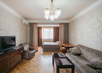 Kajaznuni St, Center, Yerevan, 1 Room Rooms,1 Bathroom Bathrooms,Apartment,Rent,Kajaznuni St,4,4429