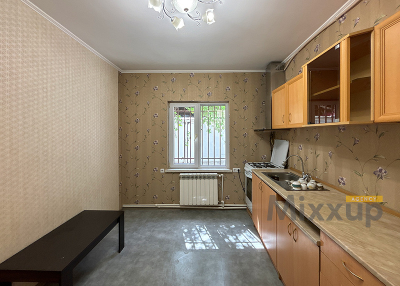 Vardanants St, Center, Yerevan, 5 Bedrooms Bedrooms, 7 Rooms Rooms,2 BathroomsBathrooms,Villa,Sale,Vardanants St,4465